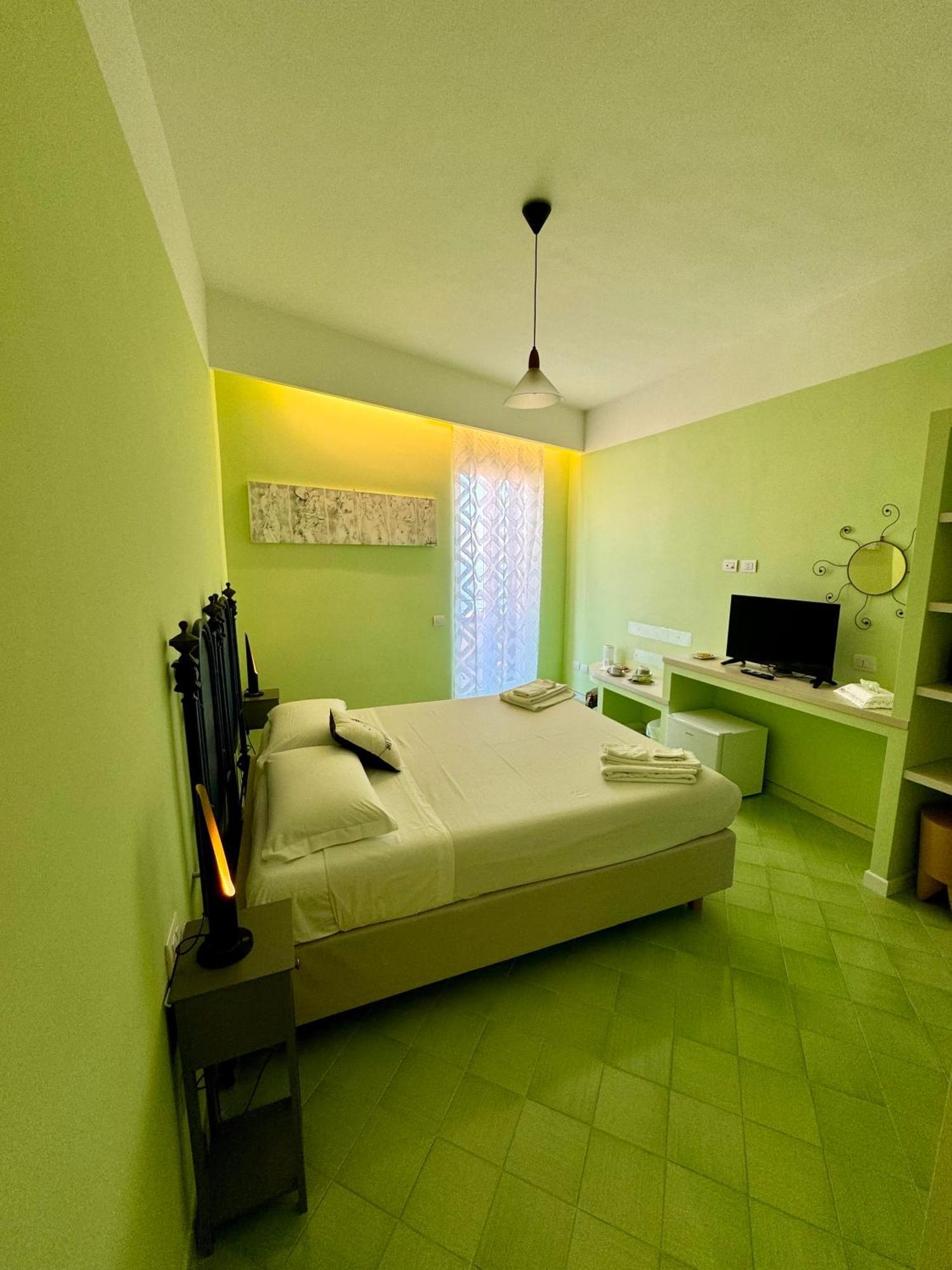 Bed and Breakfast Vesuvio View Vico Equense Exterior foto
